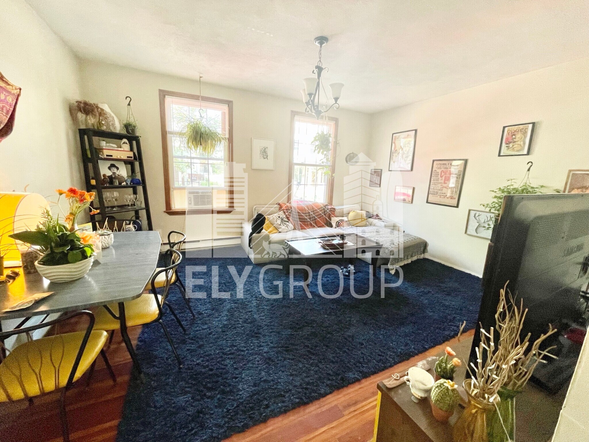 Building Photo - 76 Thorndike St