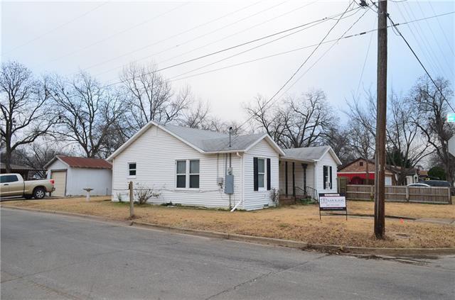 Building Photo - 1103 S Willow St
