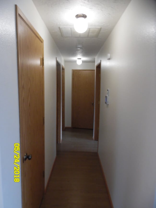 Building Photo - 745 SE Alethea Way