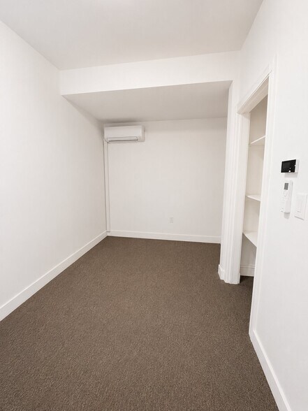 Building Photo - 837 Jennings St