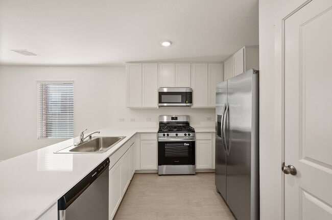 Building Photo - 1340 Blazin Bronco Trl