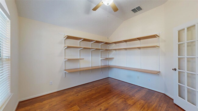Building Photo - East Auden Circle, Sienna, TX 77459 - 3 BR 2 BA single-family home