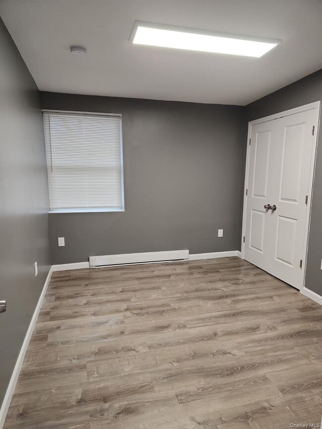 Building Photo - 21 Collegeview Ave