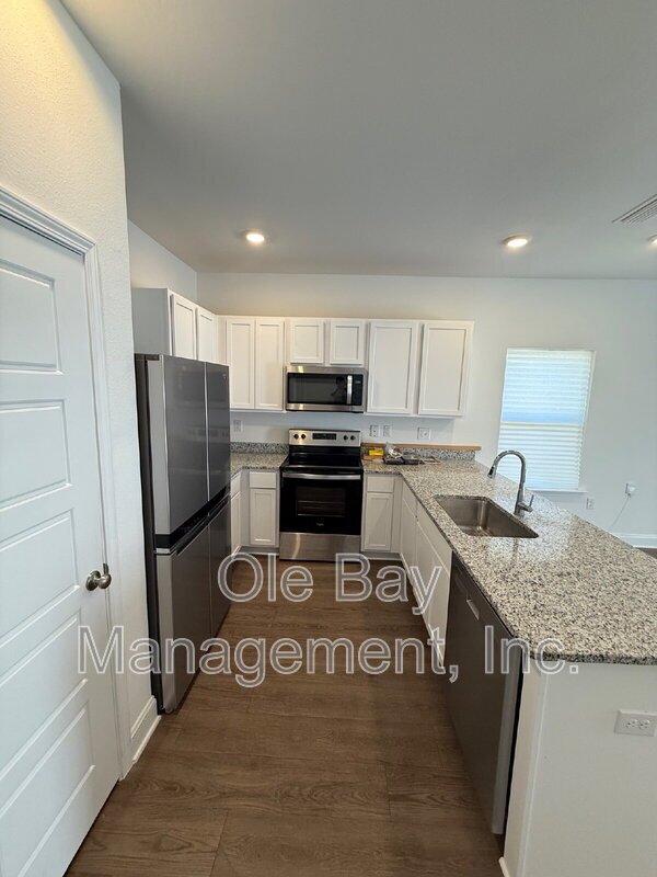 Building Photo - 6794 Spaniel Dr