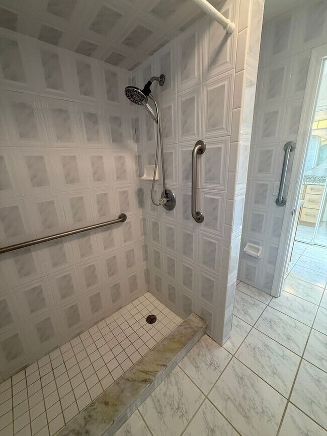 Building Photo - 3 Bed 2 Bath Home in Dr. Phillips!