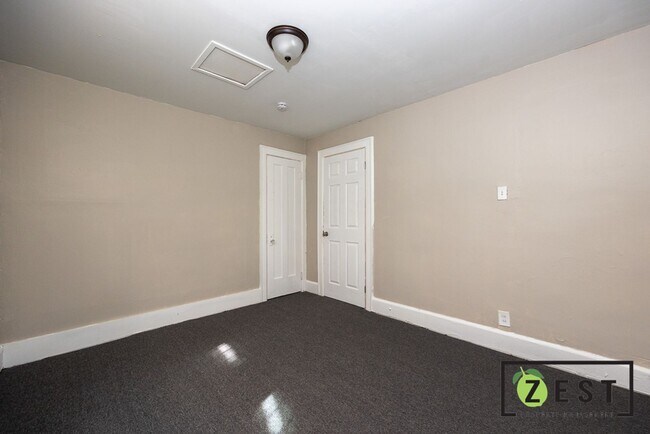 Building Photo - 12120 Stoepel St