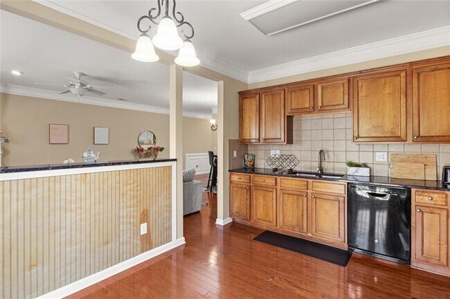 Building Photo - 513 Constellation Overlook SW