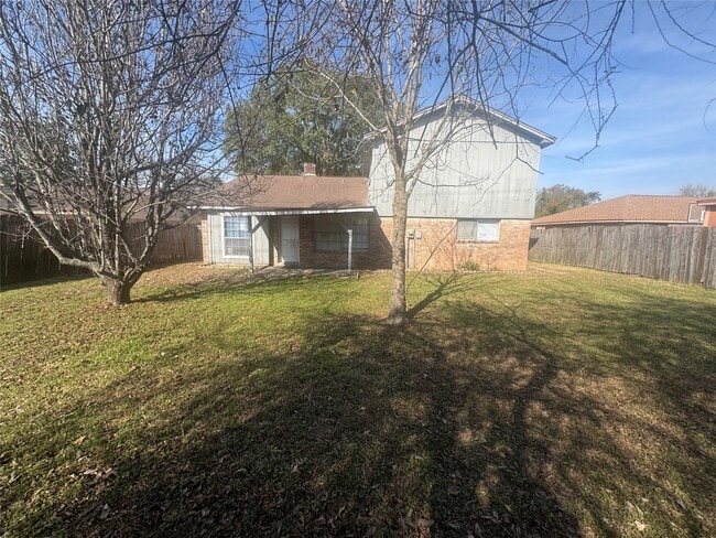 Building Photo - 403 Mistywood Dr