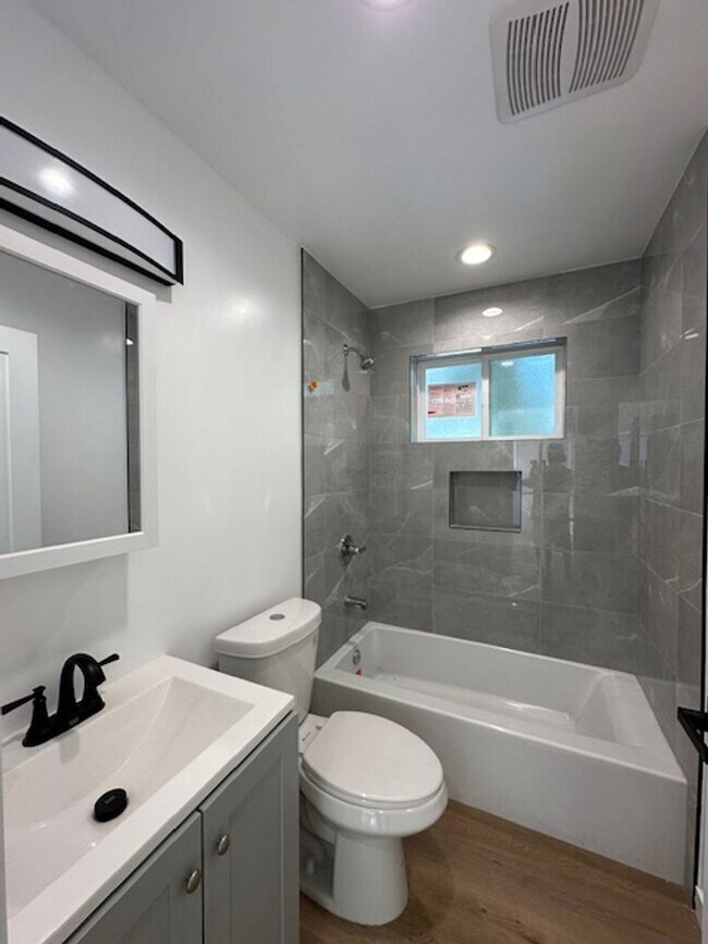 Building Photo - Brand new 2-bedroom 2-bathroom designed fo...