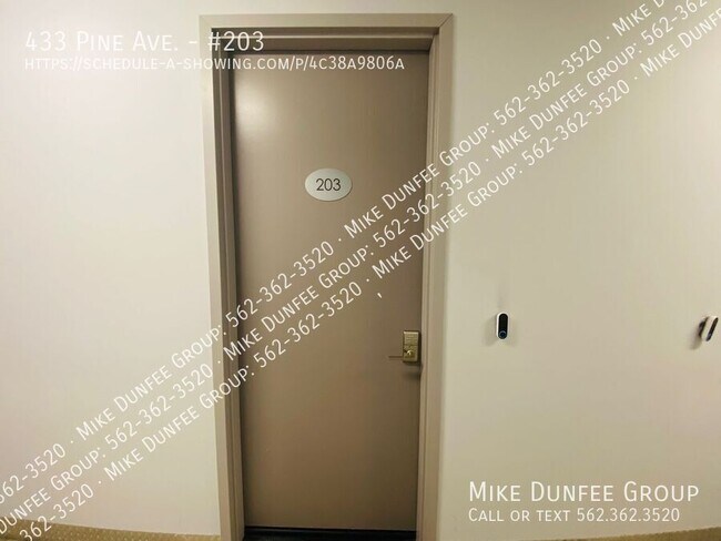 Building Photo - 433 Pine Ave