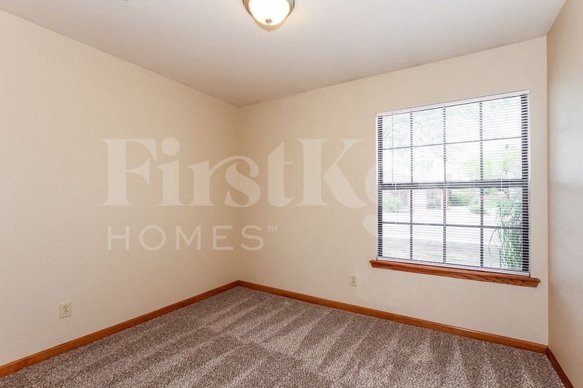 Building Photo - 5205 W Aster Dr