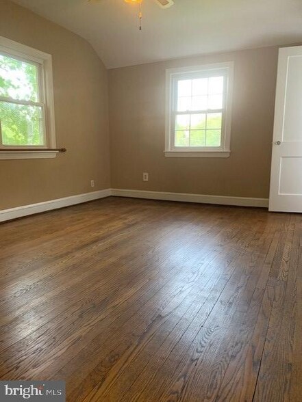 Building Photo - 10514 Bucknell Dr