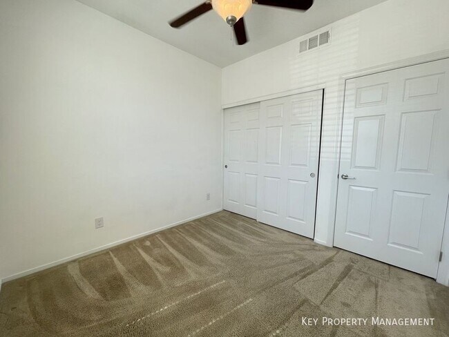 Building Photo - 50 Aura de Blanco St