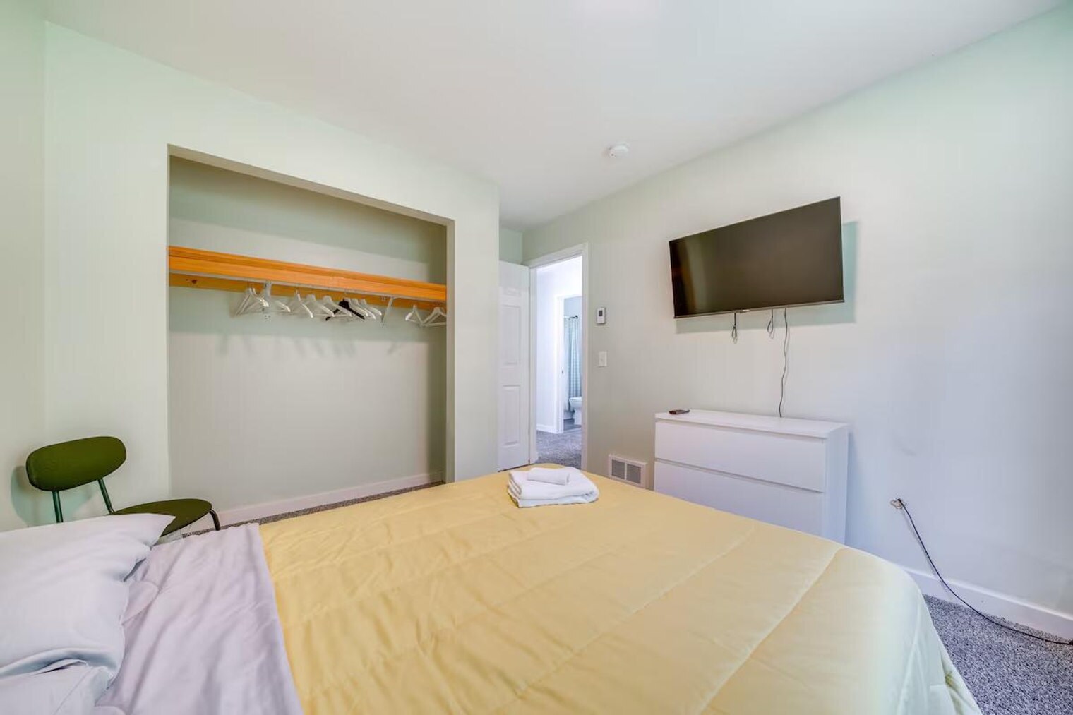 Building Photo - 16208 47th Ave S