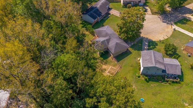 Building Photo - 6800 Oakmont Ct