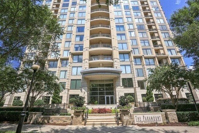 Building Photo - 2 Bedroom, 2 Bathroom Spacious Condo with ...