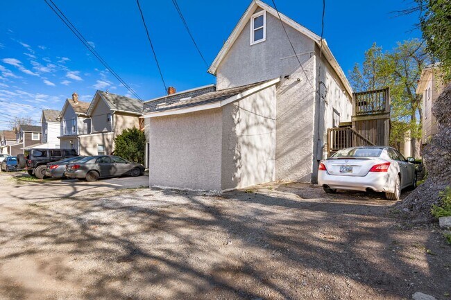 Building Photo - 61 McMillen Ave