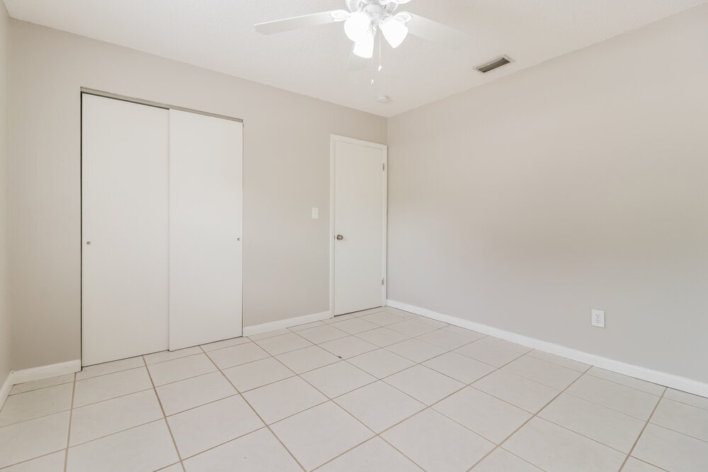 Building Photo - 7640 Woodbridge Blvd