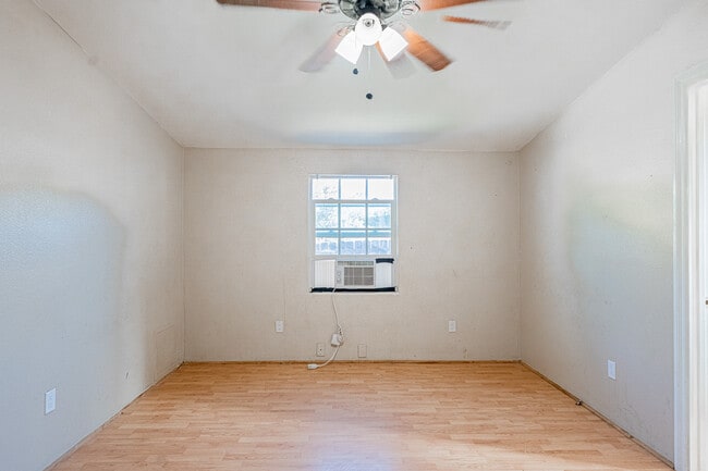 Building Photo - 17470 Haynes Ave