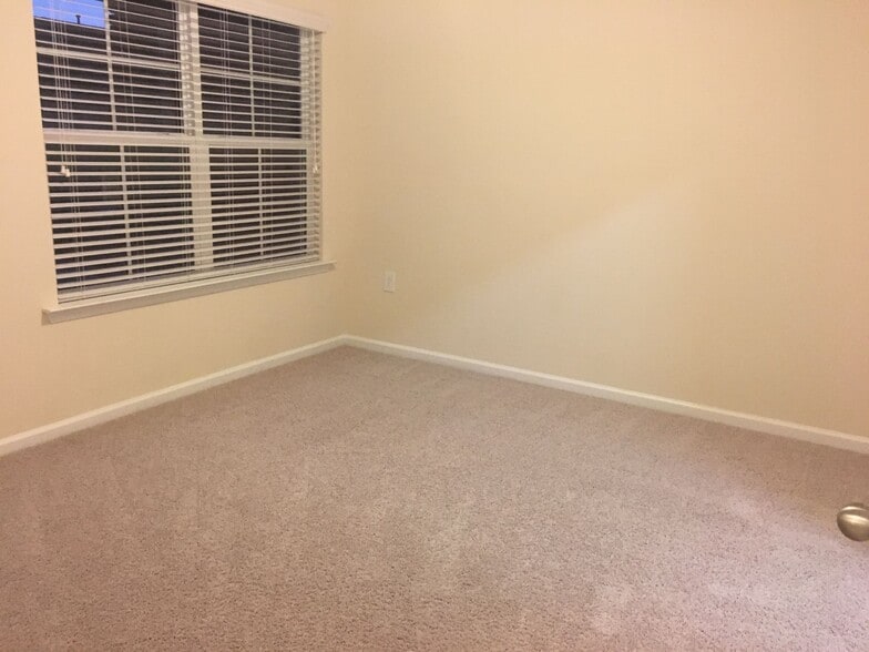 Third Bedroom - 530 Methven Grove Dr