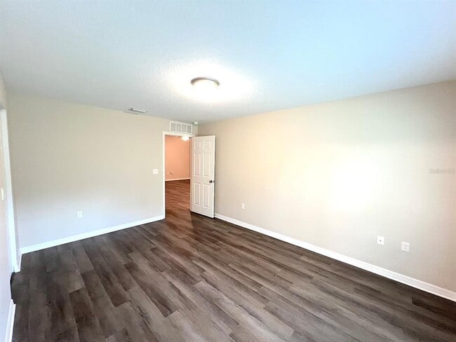 Building Photo - 59 Pine Haven Dr
