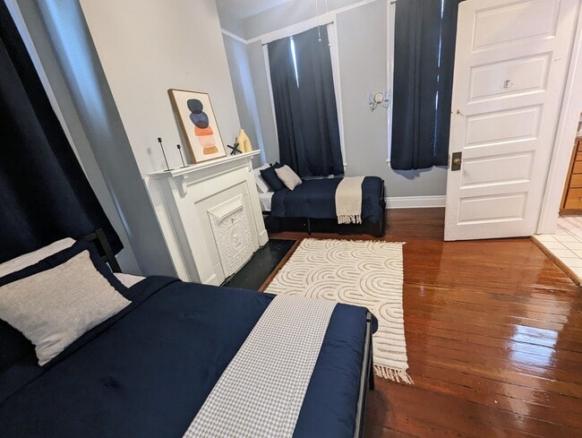 Building Photo - 5107 Dryades St