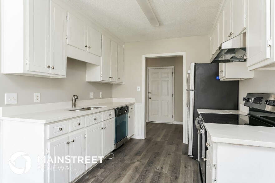 Building Photo - 1473 Smokey Mountain Dr