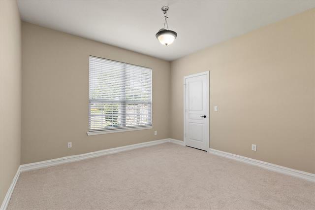 Building Photo - 1031 Enchanted Rock Dr