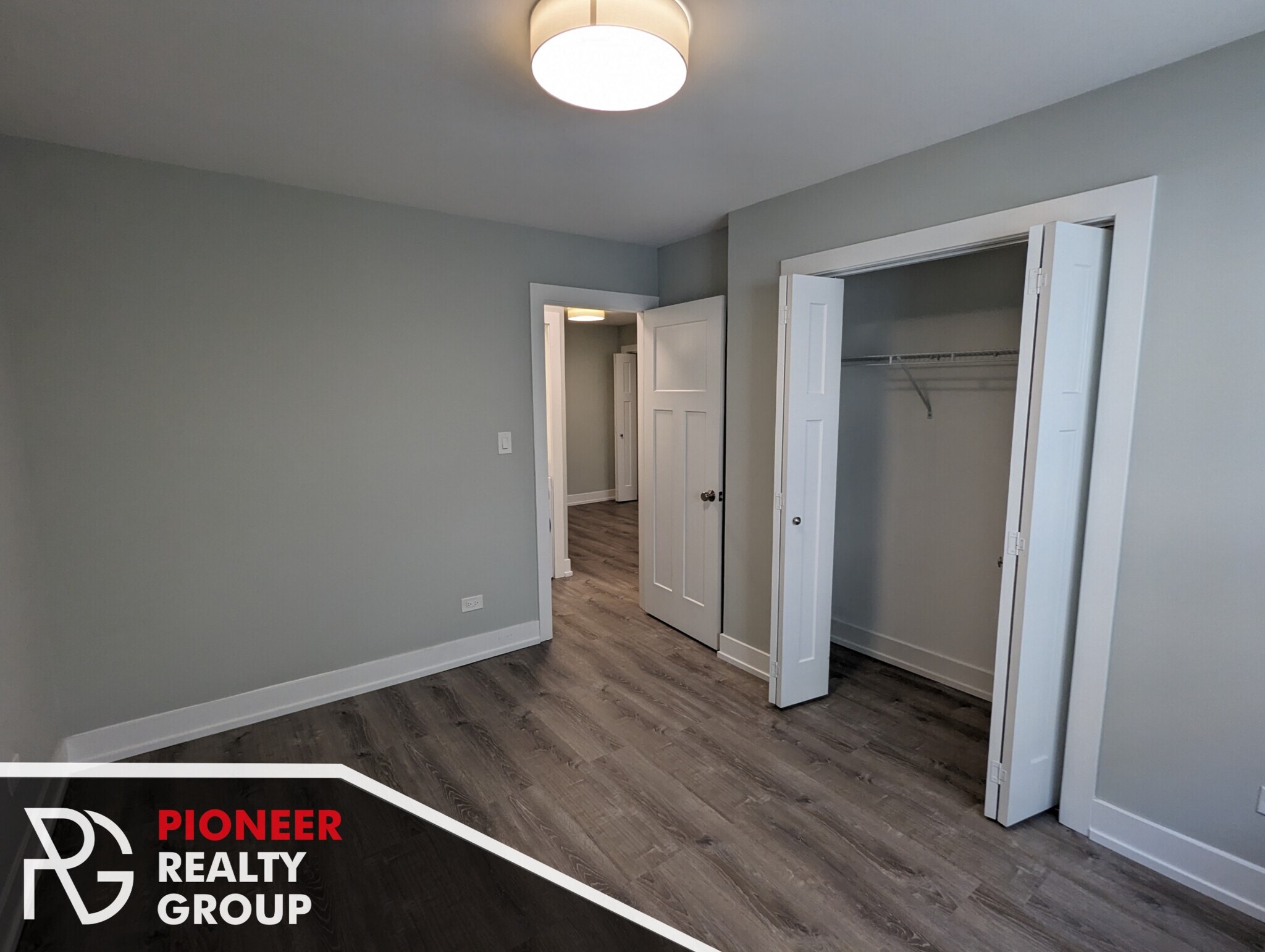 Building Photo - 503 W Barry Ave