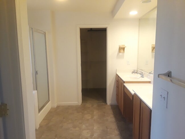 Building Photo - 3968 Colma Ave