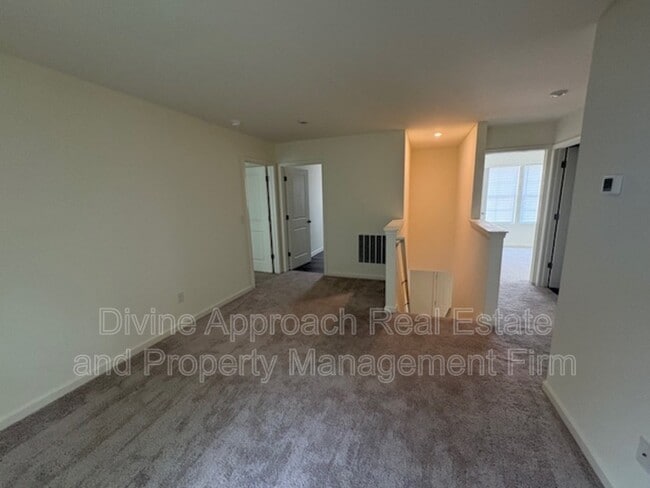 Building Photo - 1609 U W Clemon Dr