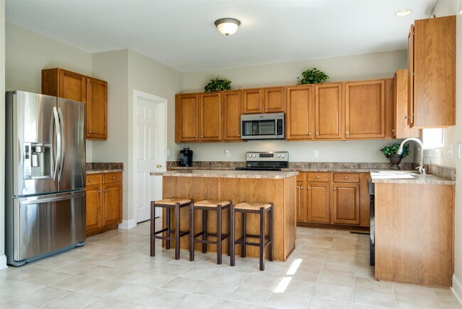 Building Photo - 1265 Bridgeton Park Dr