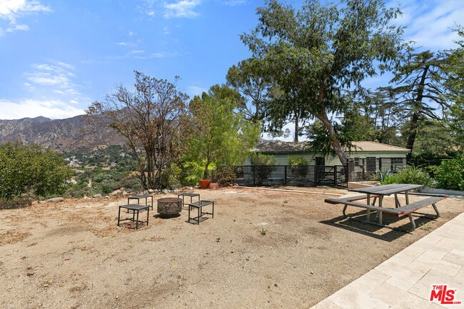 Building Photo - 11320 Alethea Dr