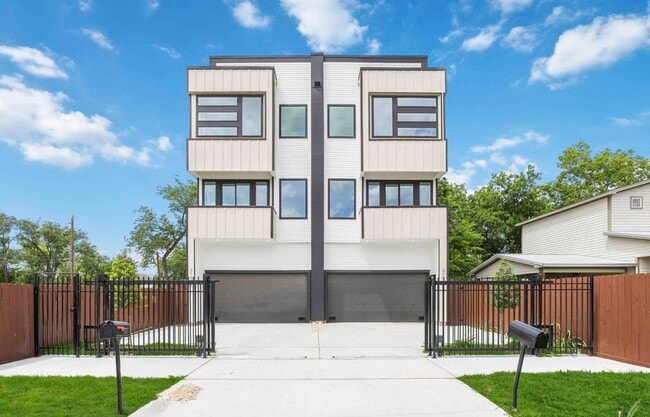 Building Photo - 3103 Lelia St