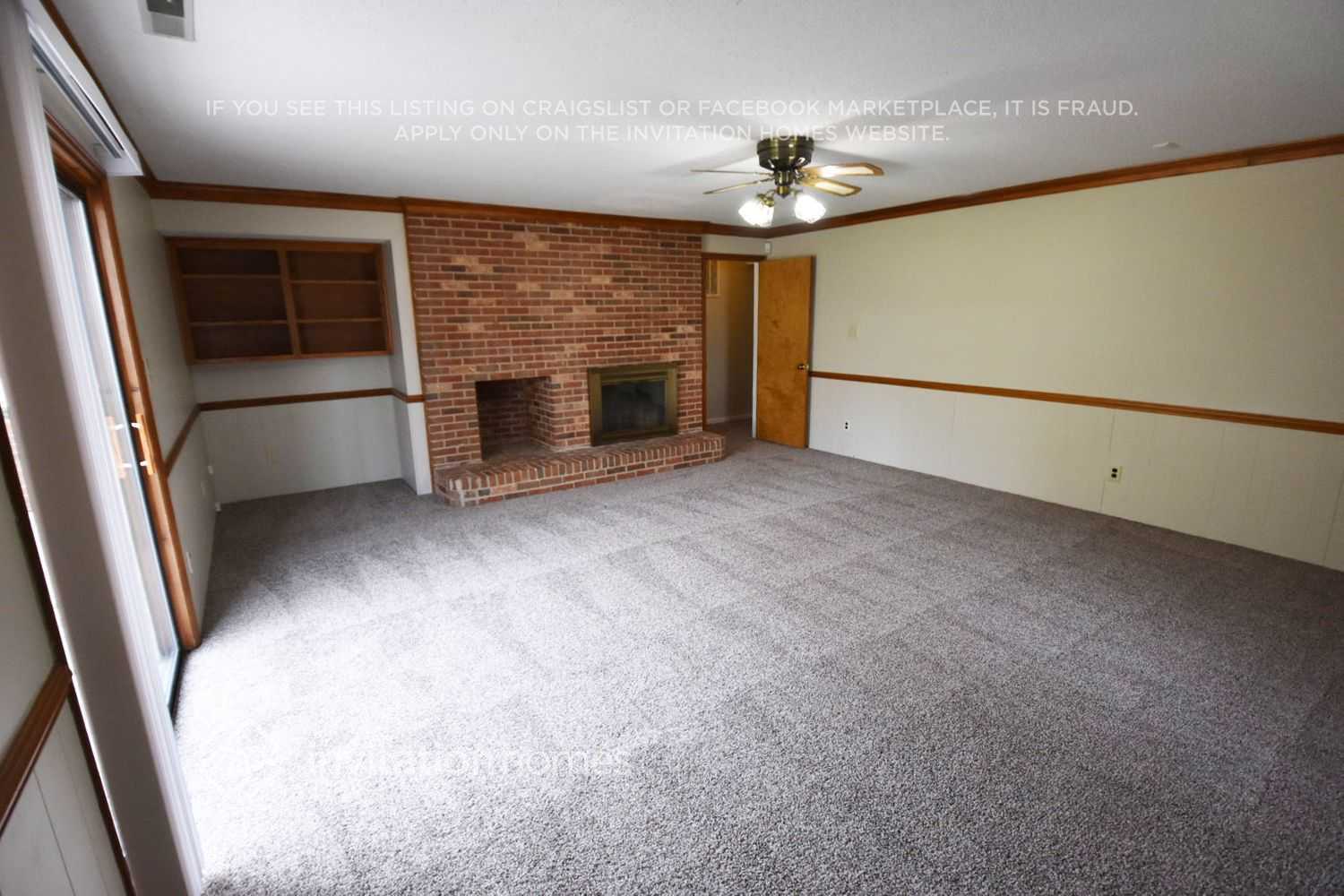 Building Photo - 7131 Hillside Ln