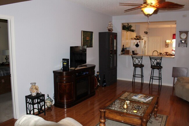 Building Photo - 149 Lazy Daisy Dr