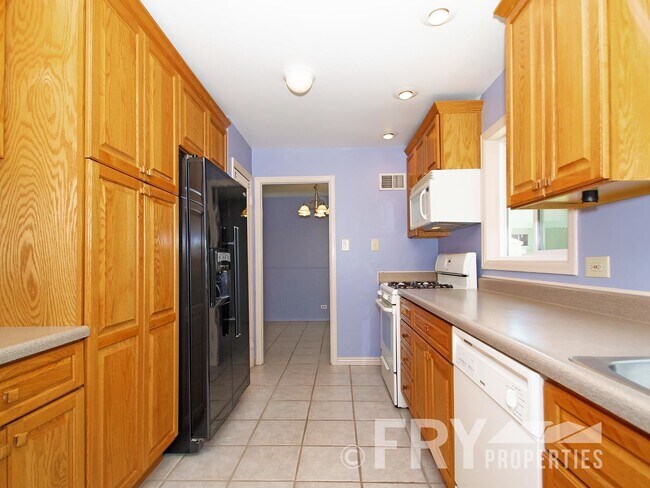 Building Photo - Great Home in Wellshire Neighborhood