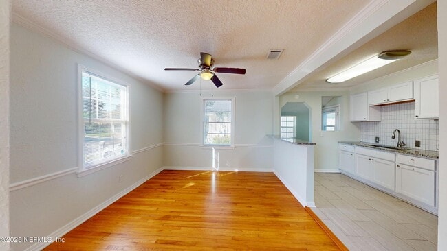 Building Photo - 4547 Post St