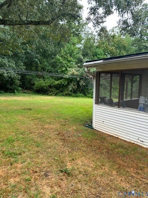 Building Photo - 7617 Sunny Bank Dr