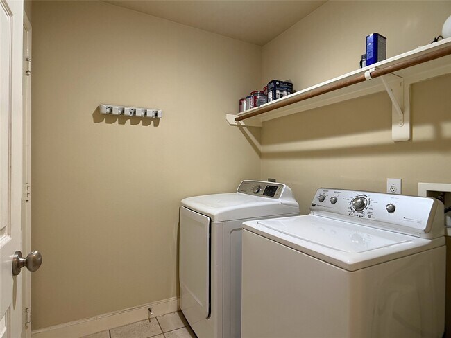 Building Photo - 11827 Edenstone Dr