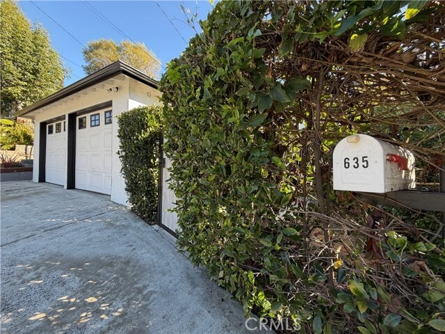 Building Photo - 635 St Ann's Dr