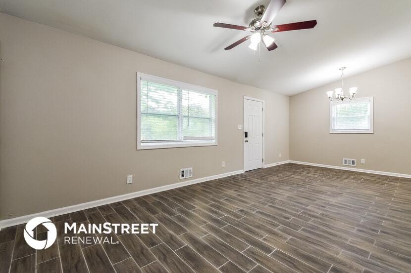 Building Photo - 3476 Tulip Dr