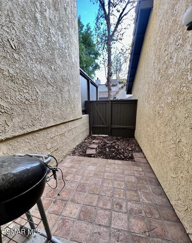 Building Photo - 1097 Monte Sereno Dr