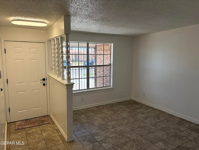 Building Photo - 10409 Sigma St