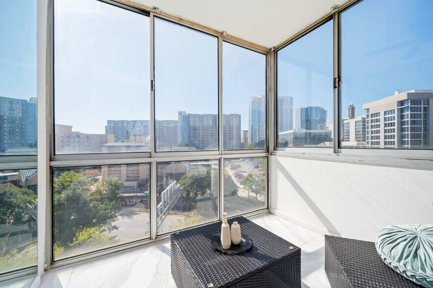 Building Photo - 215 Piedmont Ave NE