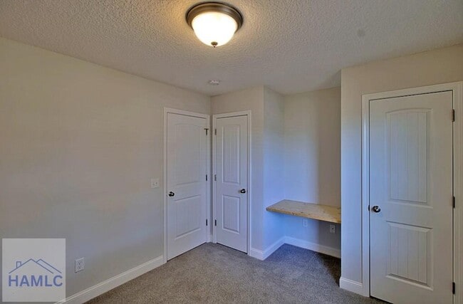 Building Photo - 326 Fairview Cir