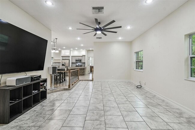 Building Photo - 16453 Pawnee Dr