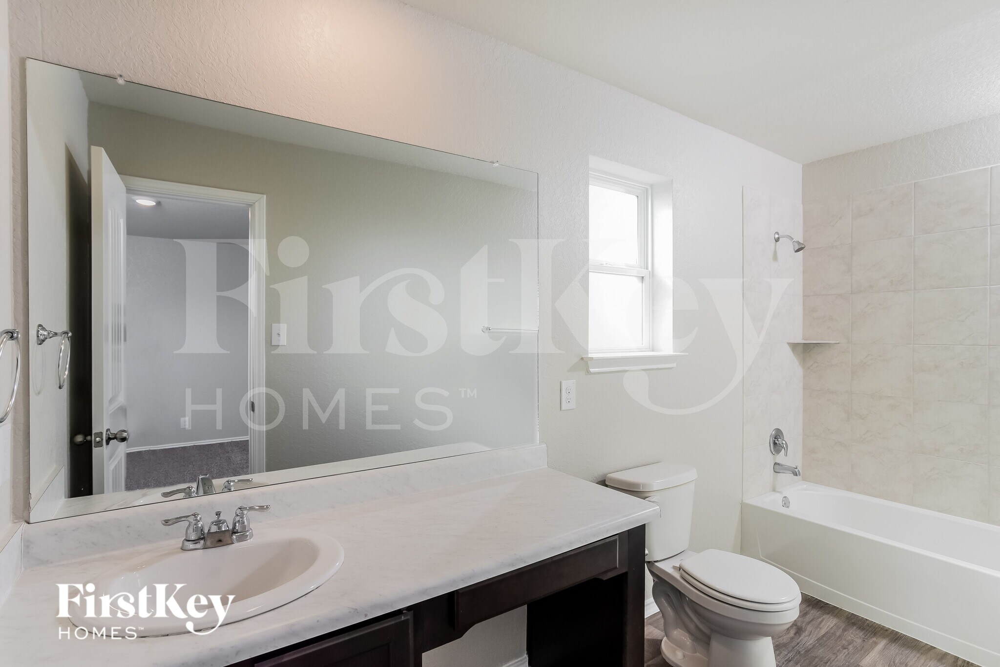 Building Photo - 13923 Morgan Terrace