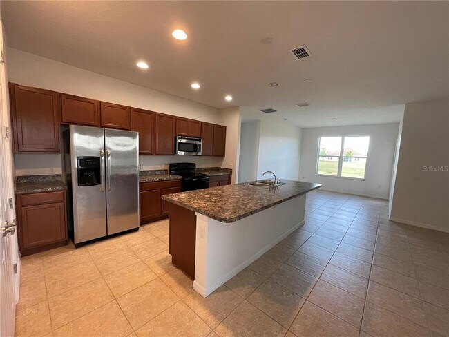 Building Photo - 2269 Waukegan Dr