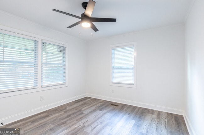 Building Photo - 4175 Cottage Ln